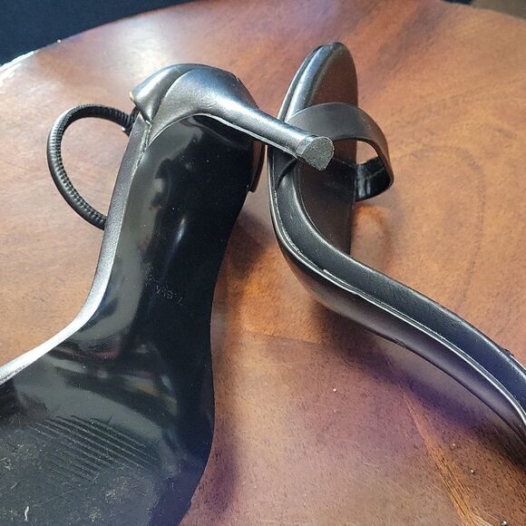 STEVE MADDEN STRAPPY LEATHER OPEN TOE HIGH HEEL SANDAL - Picture 6 of 16